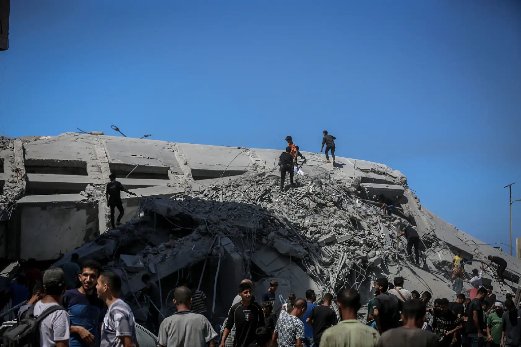 Gazze'deki 'Harmony Kulesi' bombalandı