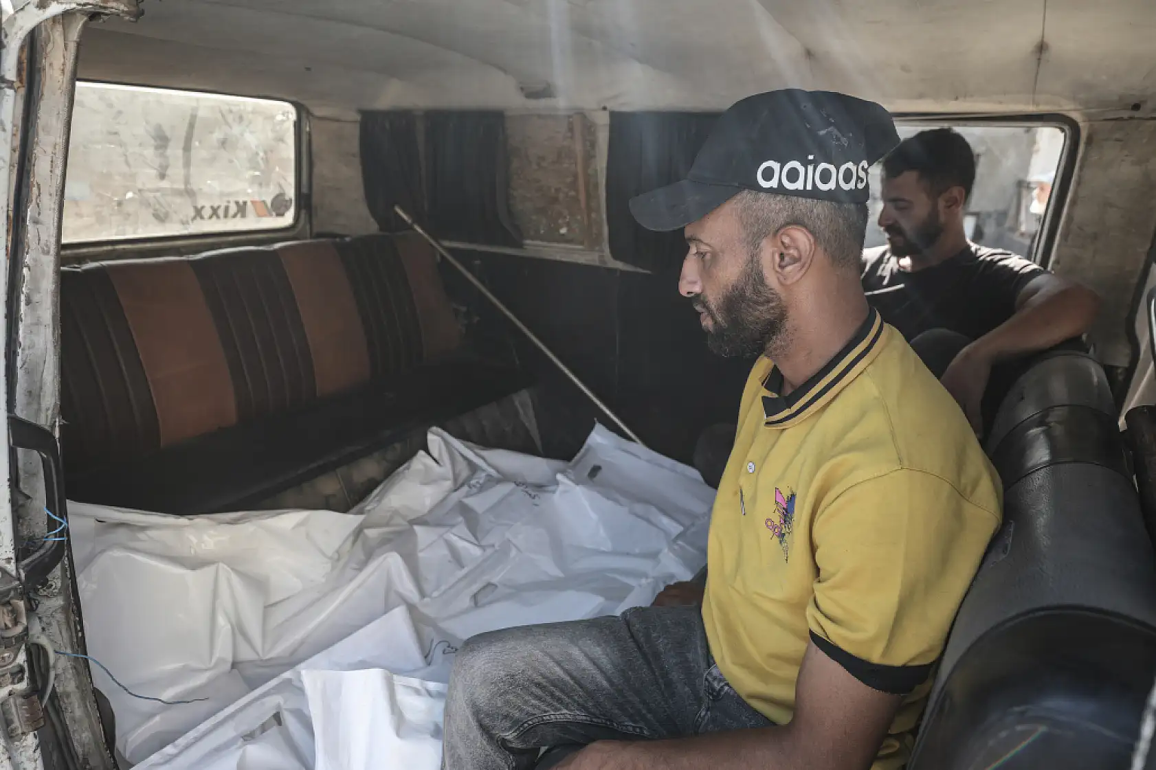 İsrail Gazze'de yardım bekleyen sivilleri hedef aldı: Çok sayıda ölü ve yaralı var