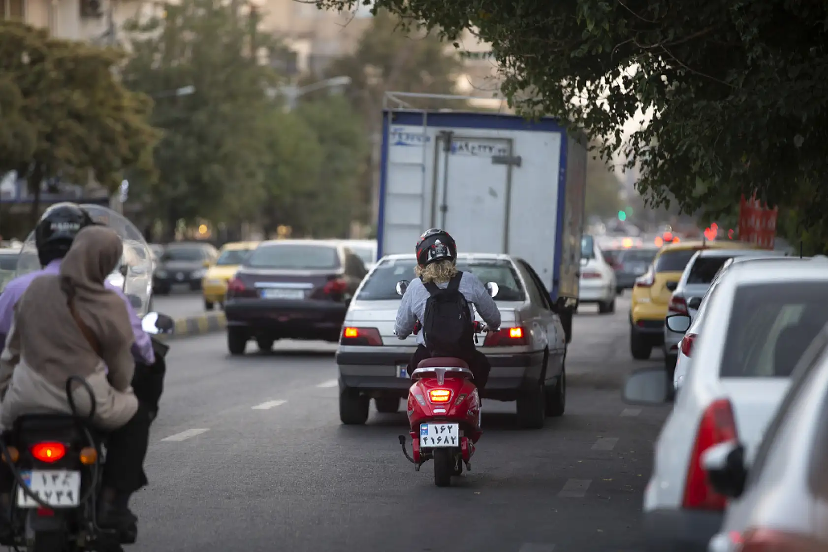 Kadınlar motosiklet kullanmak için mücadele ediyor: Ehliyet engeli kalkacak mı?