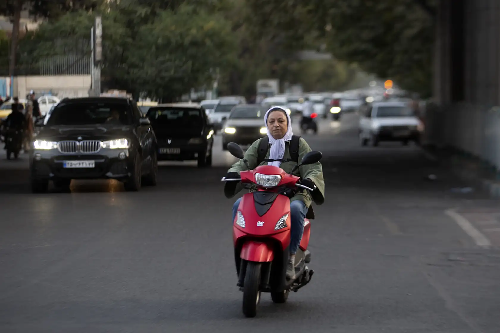 Kadınlar motosiklet kullanmak için mücadele ediyor: Ehliyet engeli kalkacak mı?