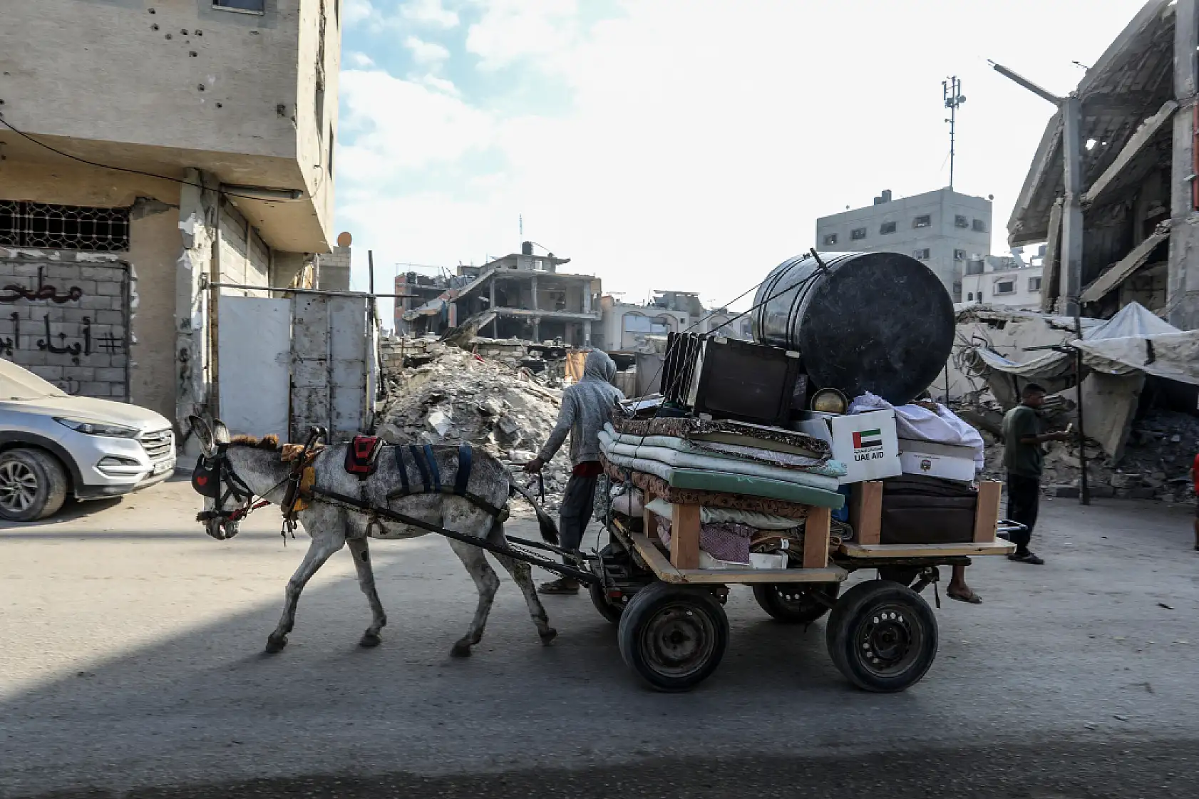 Gazze'den kaçan siviller Han Yunus'a sığınıyor