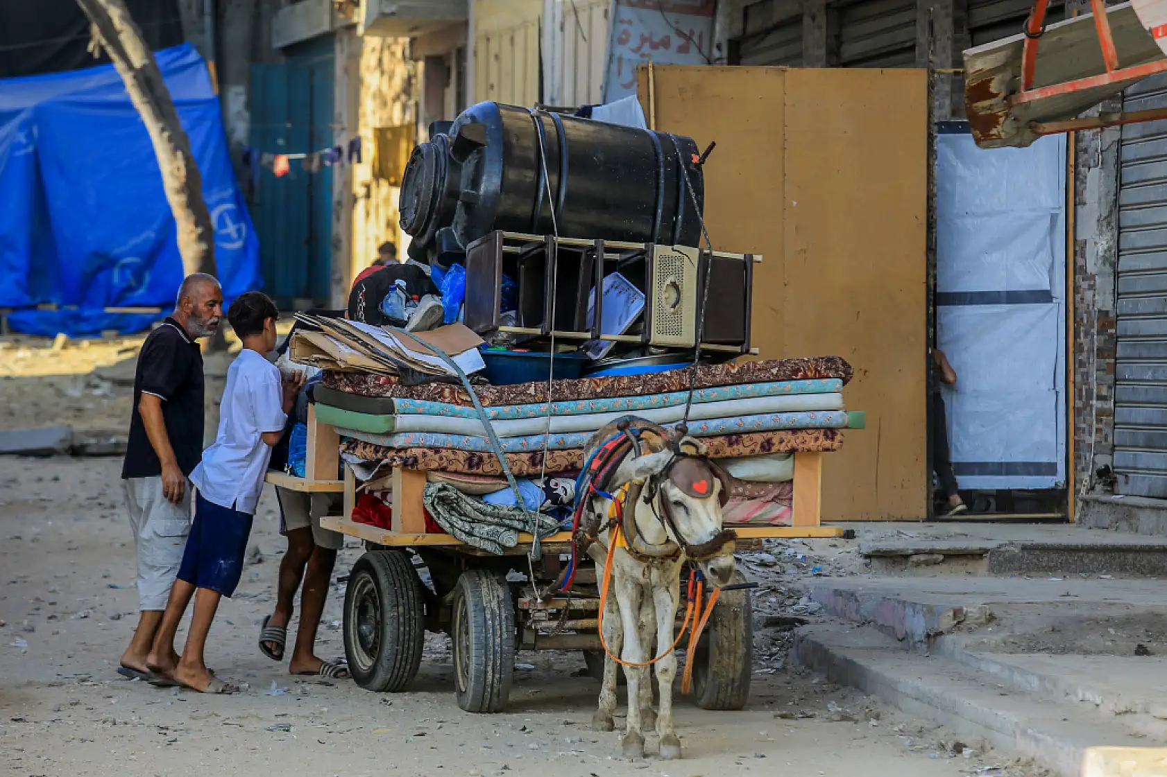 Gazze'den kaçan siviller Han Yunus'a sığınıyor