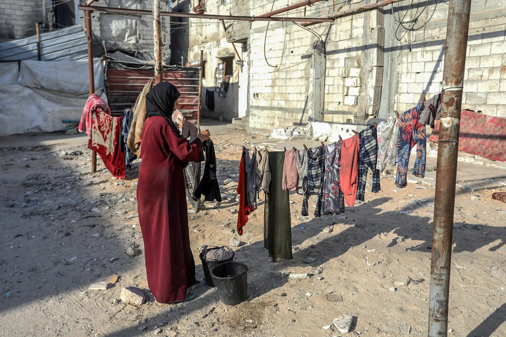 Gazze'den kaçan siviller Han Yunus'a sığınıyor