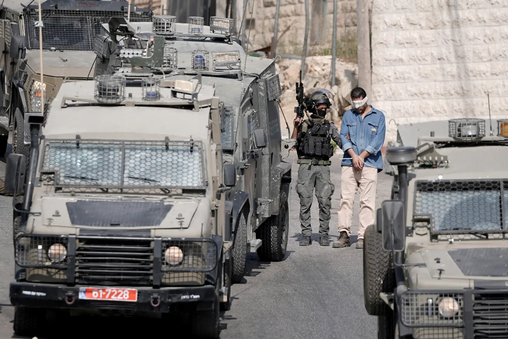 Soykırımcı İsrail ordusundan Ramallah'a baskın: Bir Filistinli gözaltına alındı