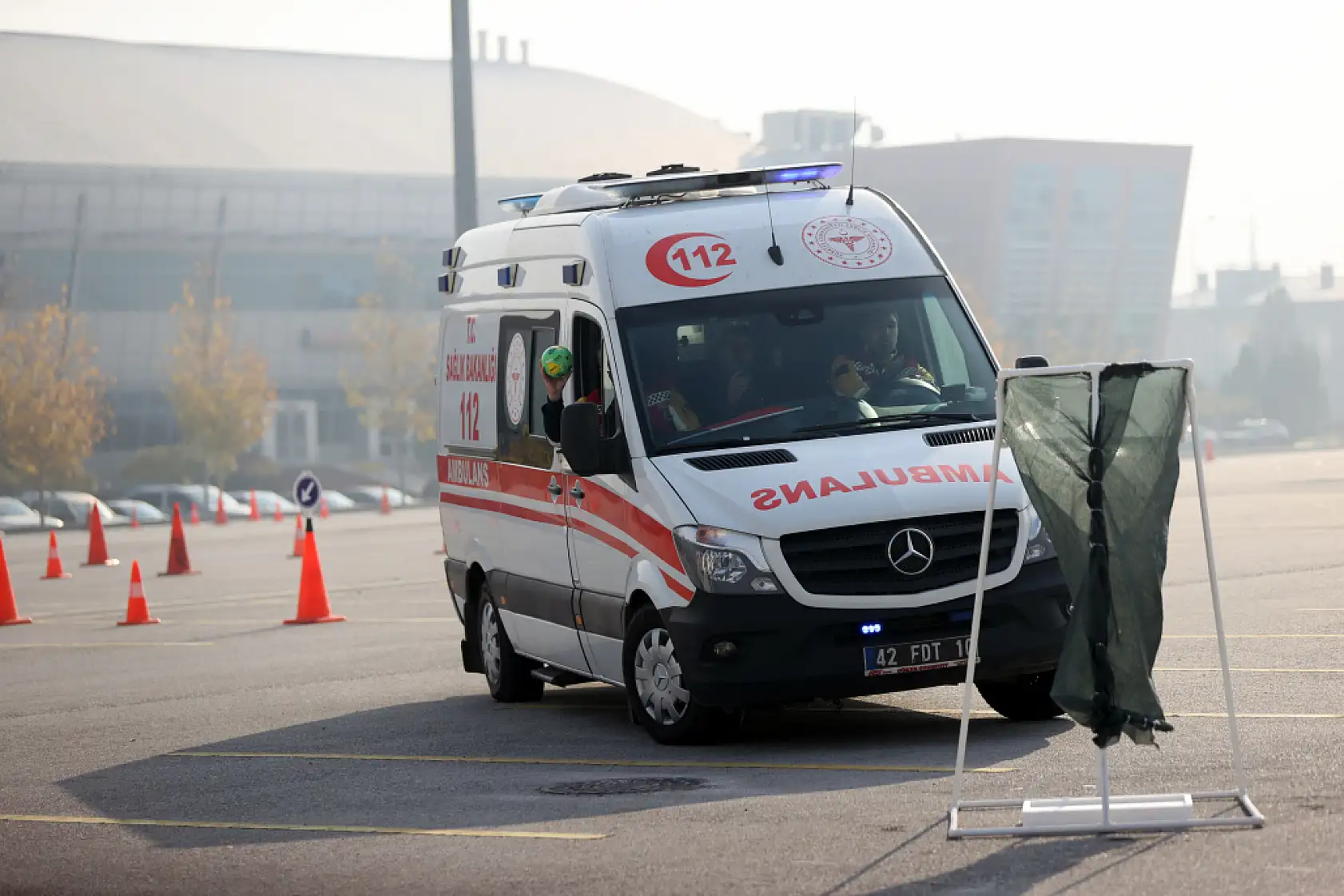 Konya'da nefes kesen ambulans rallisi! 112 ekipleri zamana karşı yarıştı