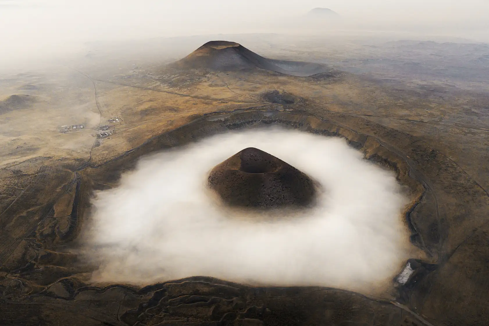 Konya'nın 'nazar boncuğu' sis altında büyüledi