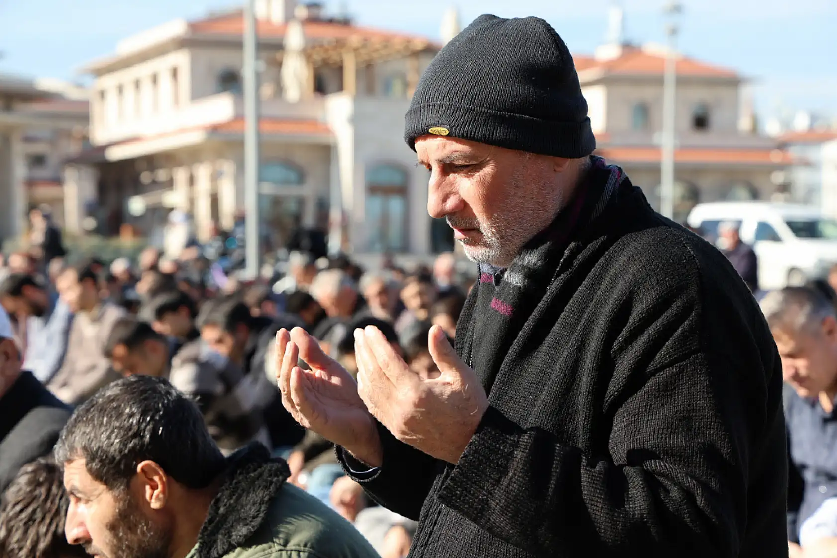 Konya'da cuma namazı sonrası Filistin için dua edildi