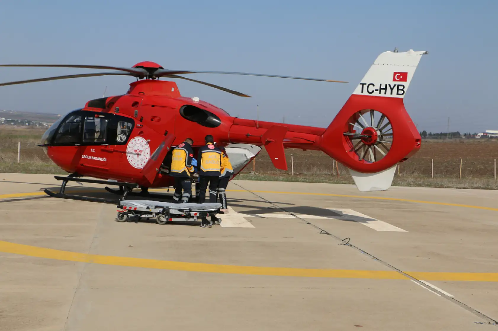 40 yaşındaki hastanın imdadına helikopterle yetiştiler!