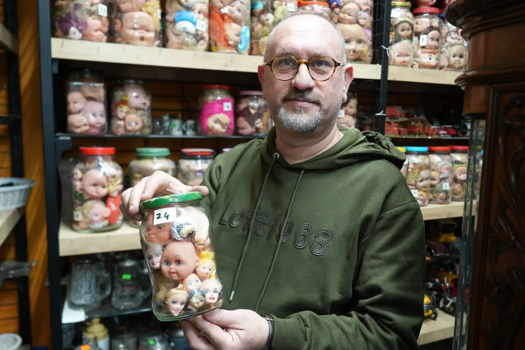 Kavanozlarda binlerce bebek kafası! 50 yıllık koleksiyon korku filmlerini aratmıyor