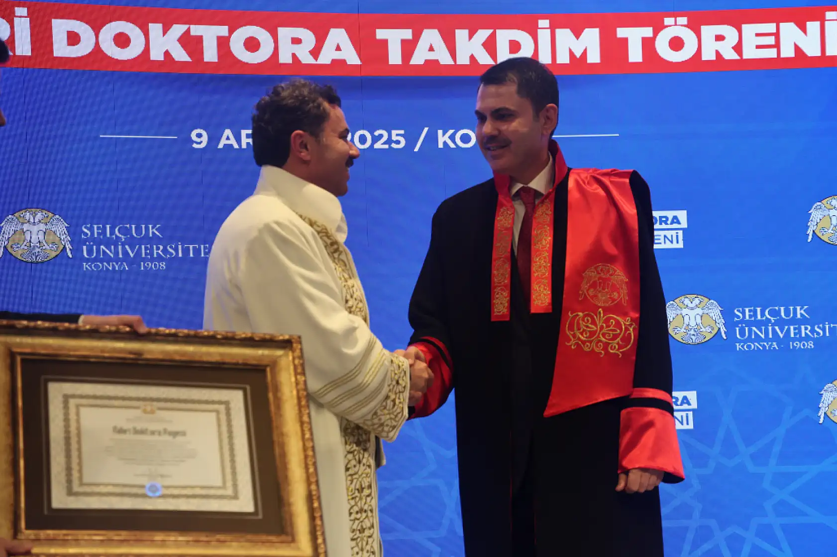Bakan Murat Kurum'a Konya'dan vefa: Fahri doktora unvanı verildi!