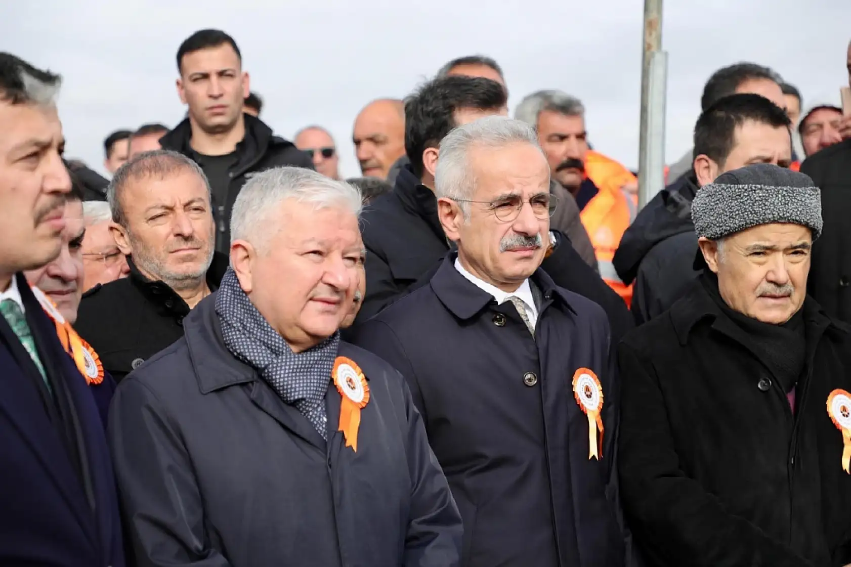 Bakan Uraloğlu: Aksaray ve Konya arasındaki ulaşım engelini bölünmüş yollarla aştık