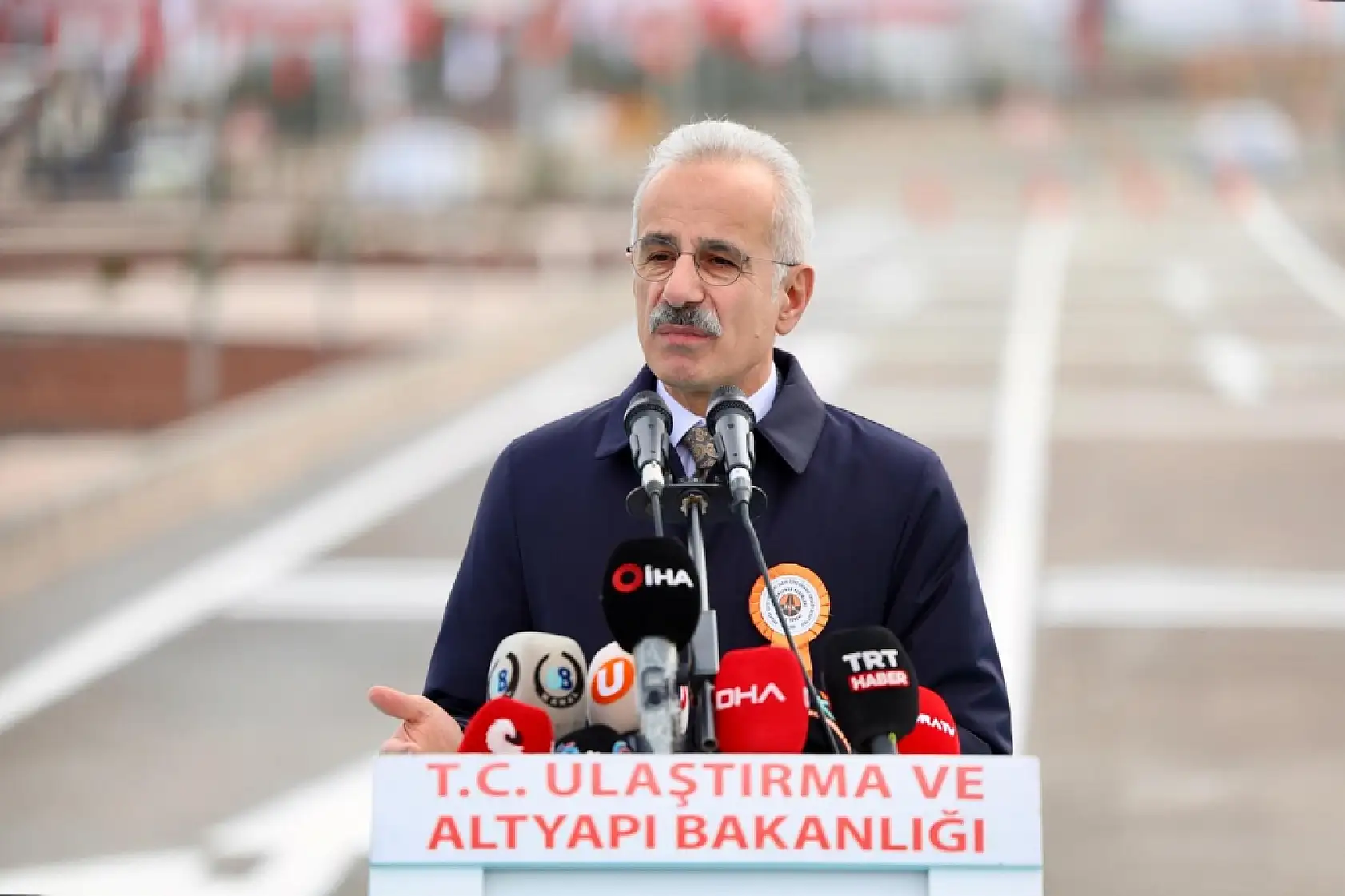 Bakan Uraloğlu: Aksaray ve Konya arasındaki ulaşım engelini bölünmüş yollarla aştık