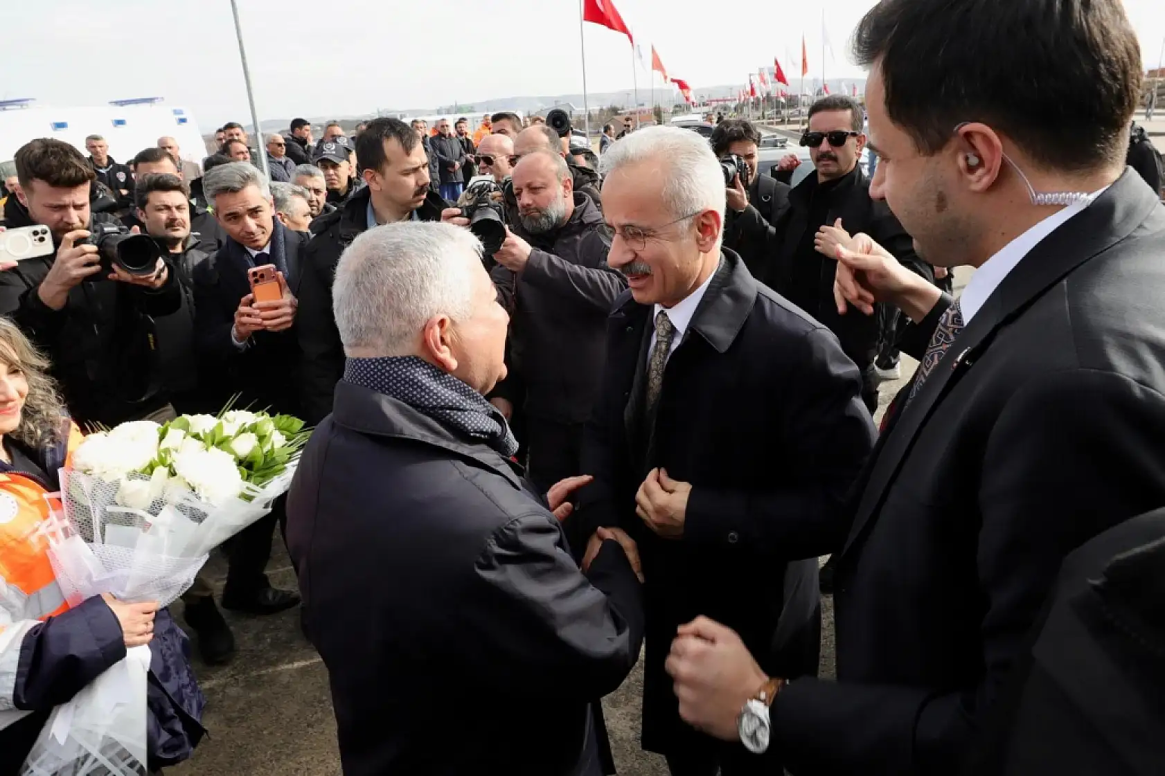 Bakan Uraloğlu: Aksaray ve Konya arasındaki ulaşım engelini bölünmüş yollarla aştık