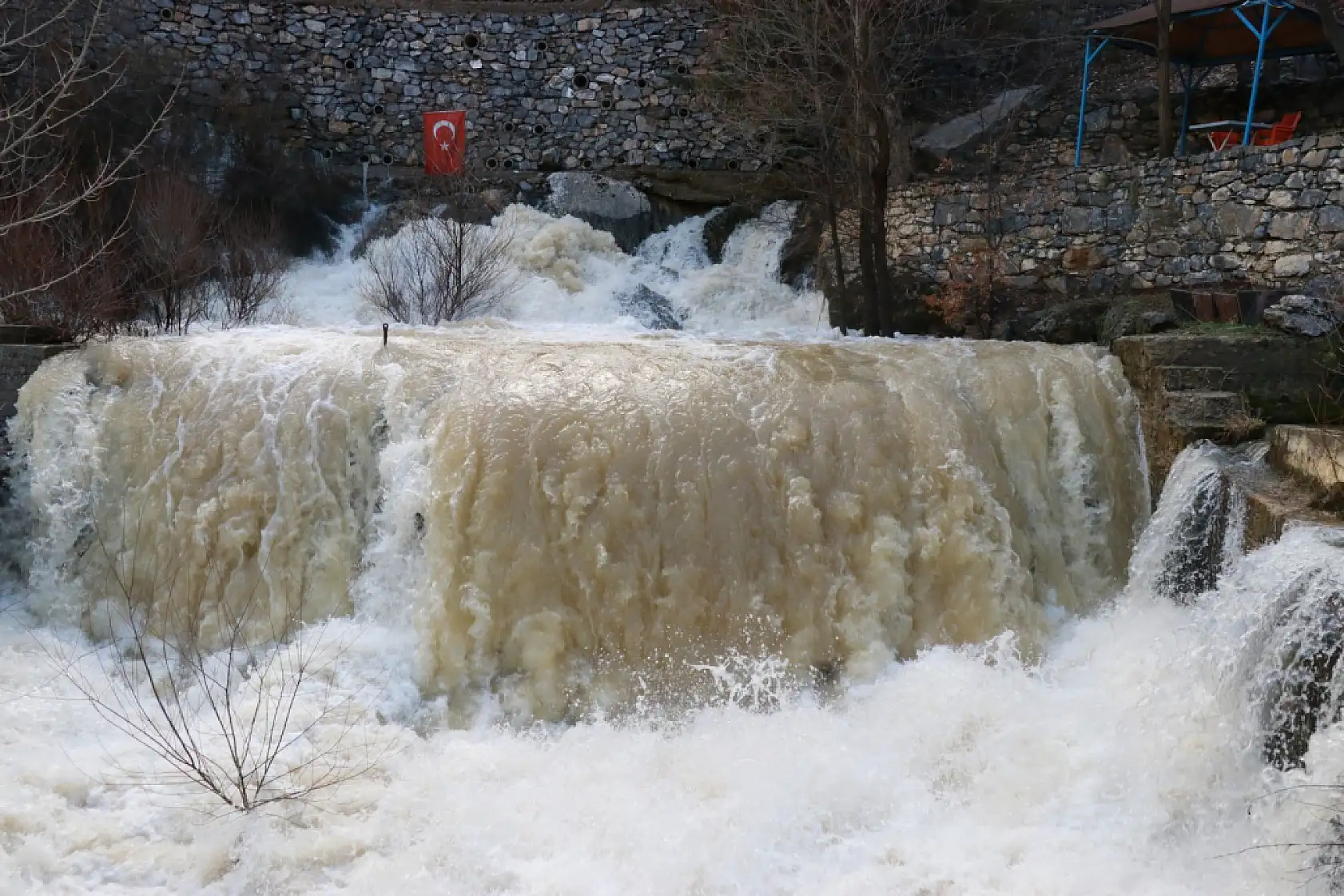 Konya'nın su hasretine eriyen kar suları merhem oldu