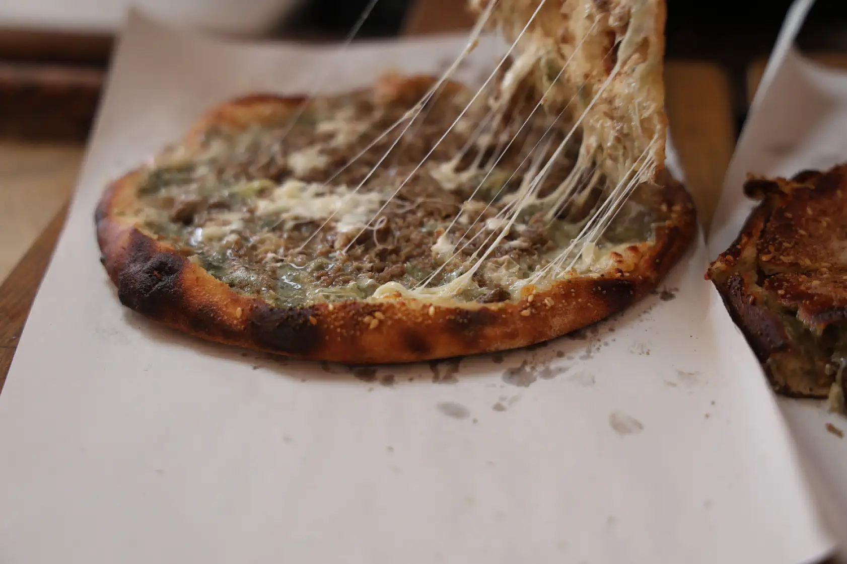 Pizzaya yerli rakip: Konya'nın 85 yıllık efsane lezzeti