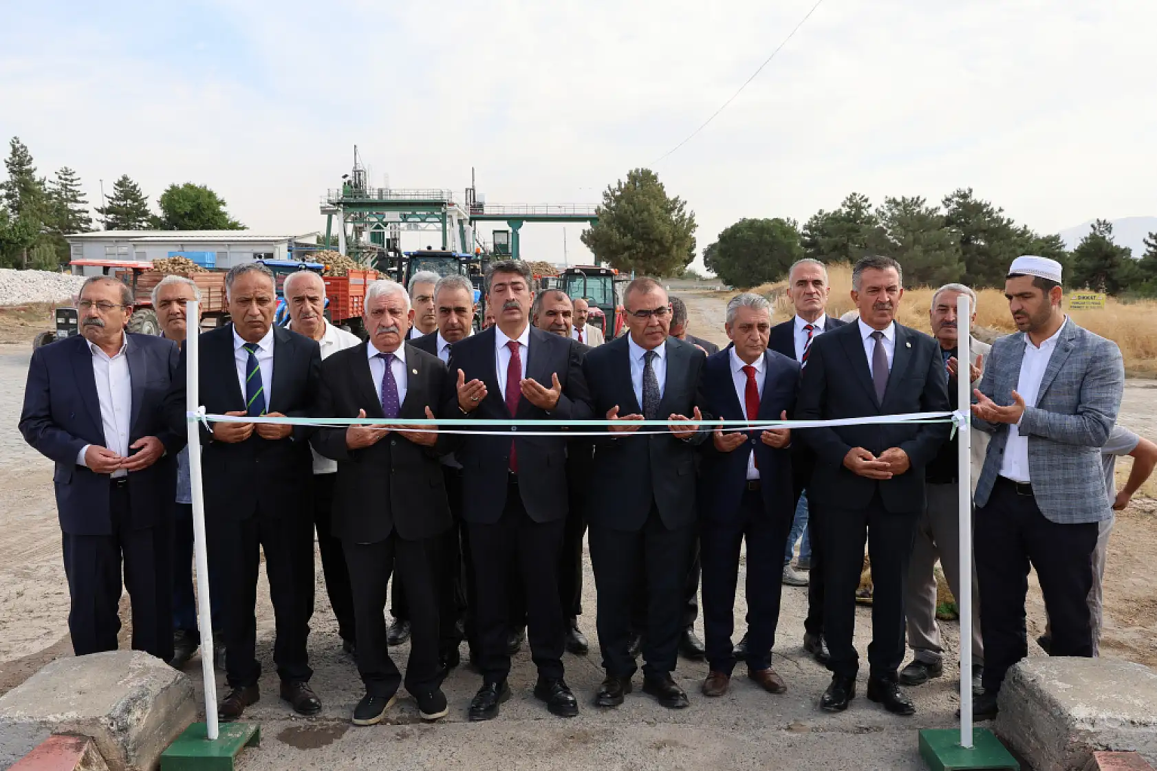 Şeker pancarı mesaisi başladı! 240 bin ton pancardan 25 bin ton şeker hedefleniyor