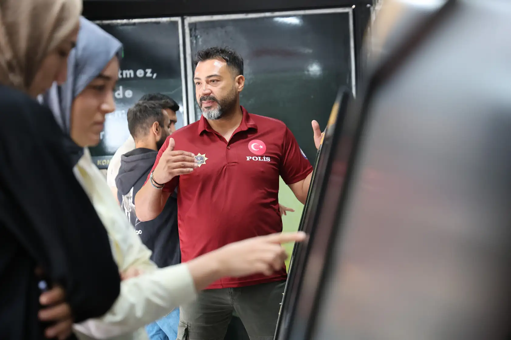 Konya'nın hayatlara dokunan o TIR'ı Elazığ'da ilk kez kapılarını araladı