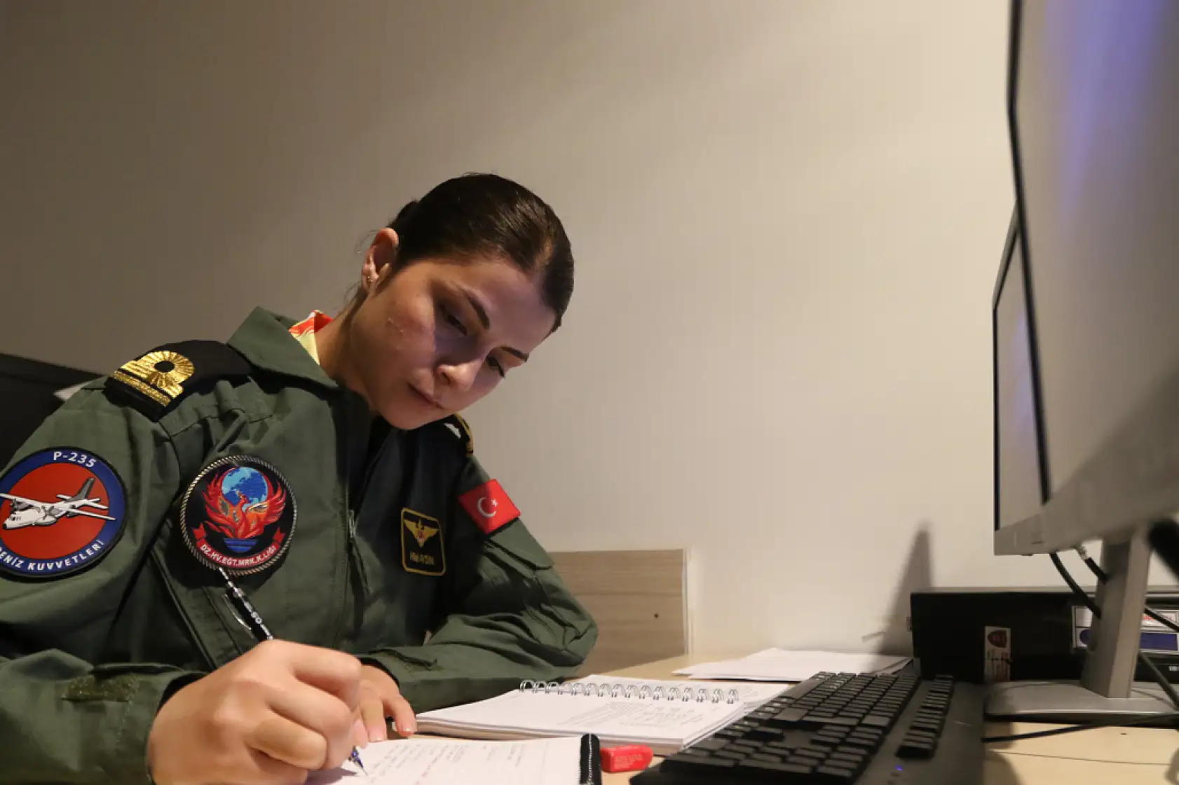Türk istikbalinin evladı göklerde! Hilal Aydın'dan tarihi ilk