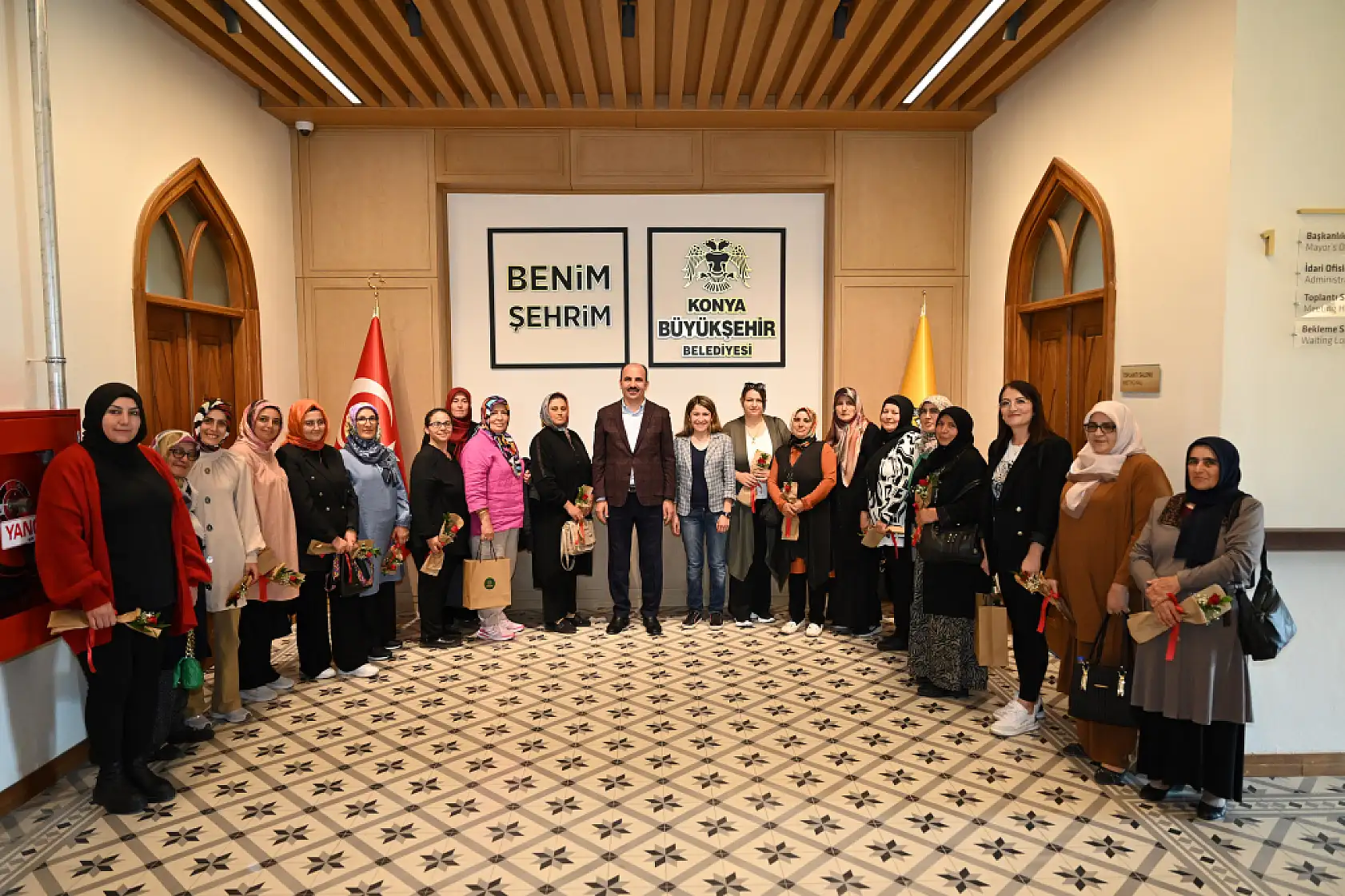 Toprağa umut eken kadınlara Başkan Altay'dan kutlama