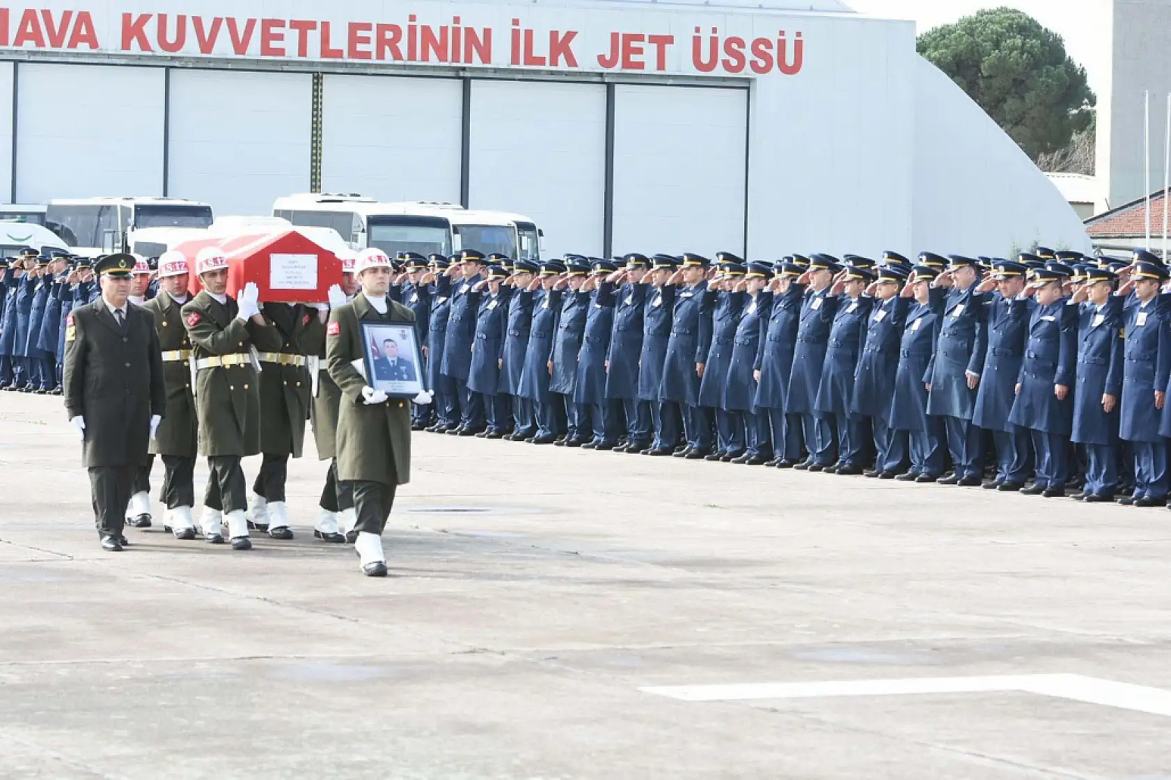 Konya'lı şehidin naaşı törenle İzmir'e uğurlandı