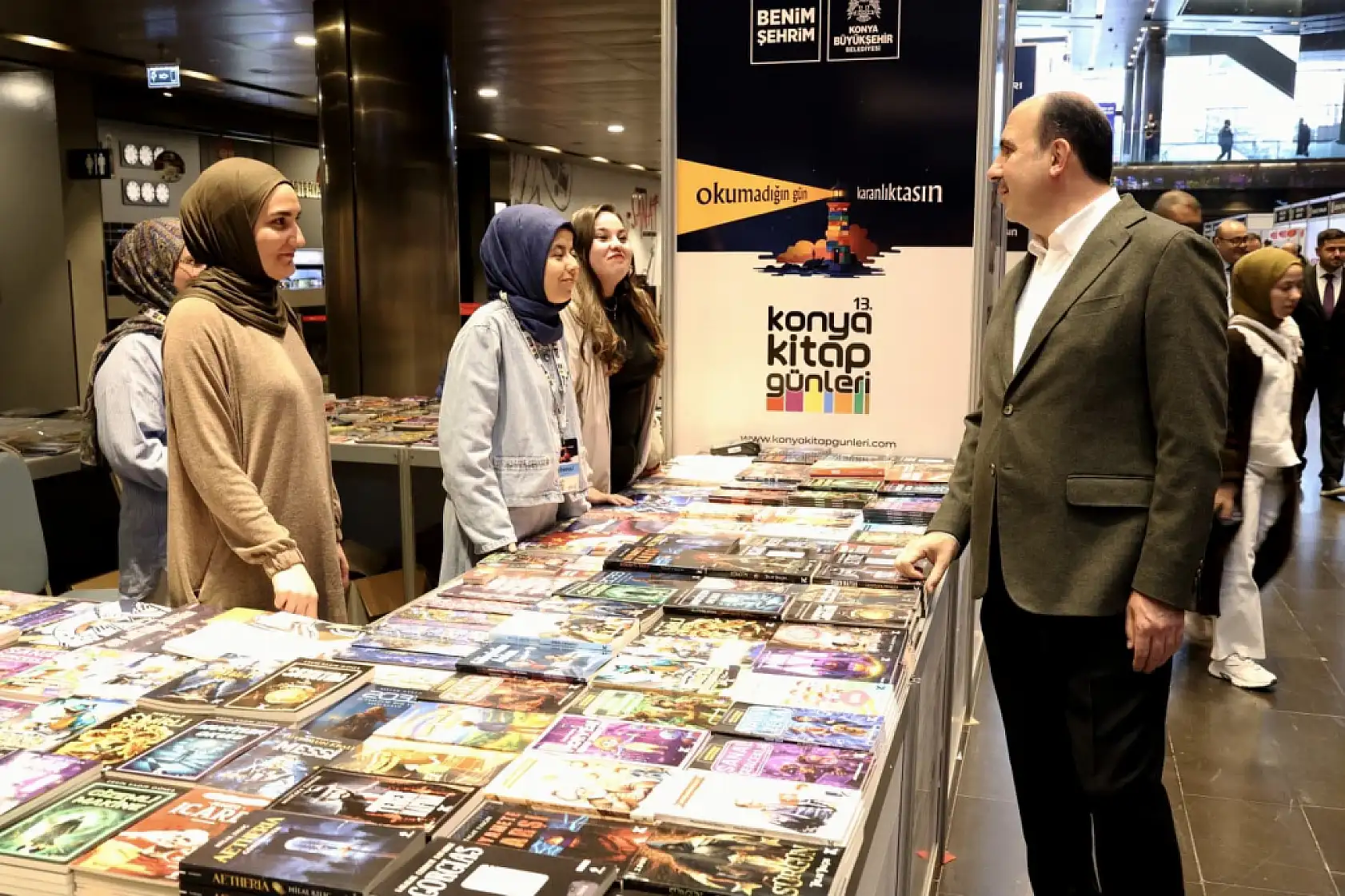 Konya'da kitap tutkunlarının beklediği günler başladı