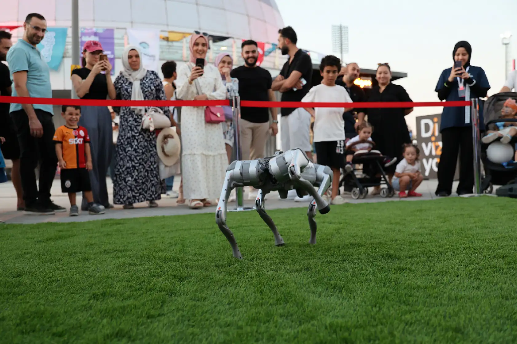 Konya'da gökyüzü hareketlenecek! 1000 drone ve Türk Yıldızları aynı festivalde