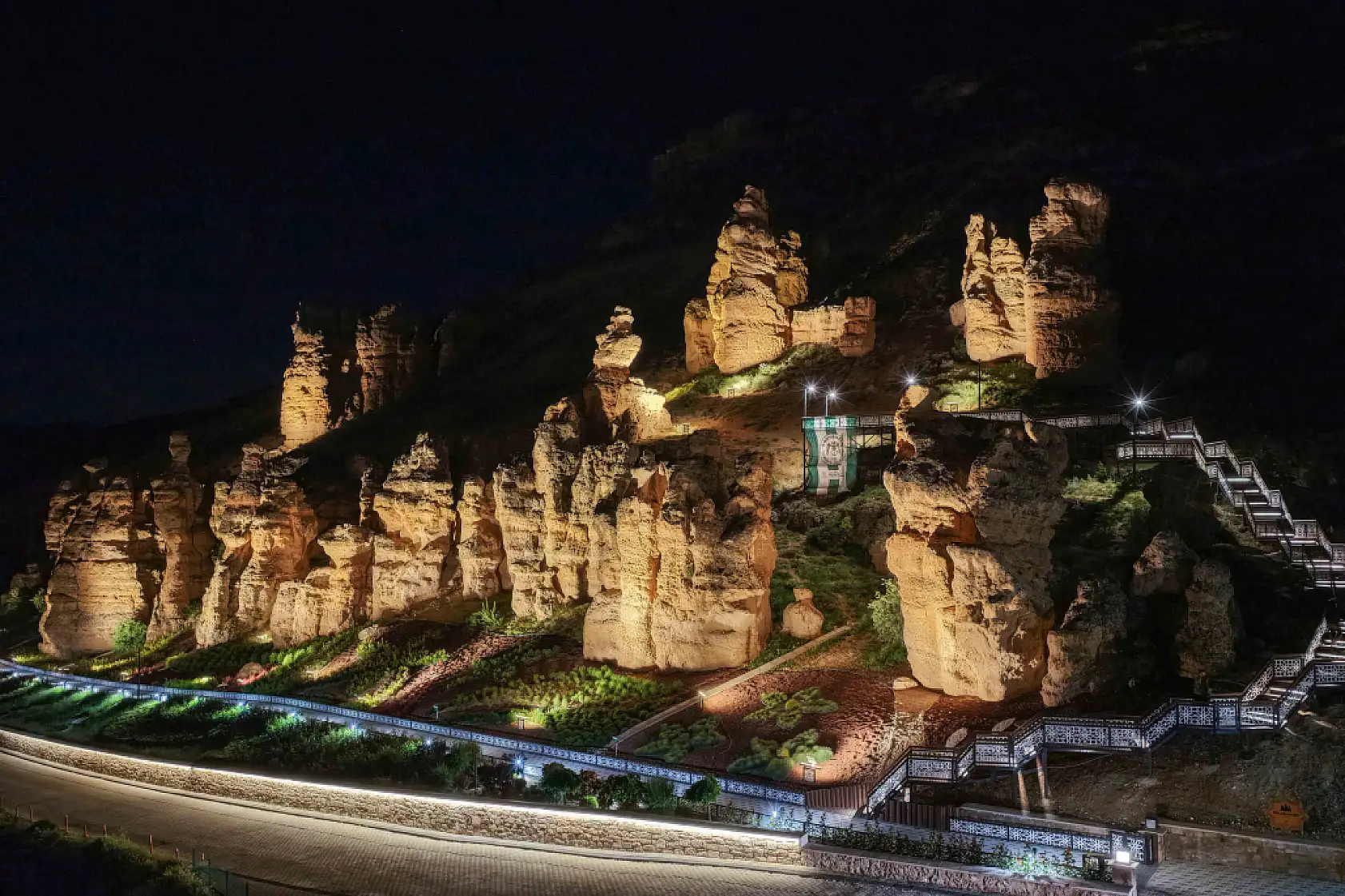 Konya inandı, kupaya kilitlendi! Meram'da yer gök yeşil-beyaz