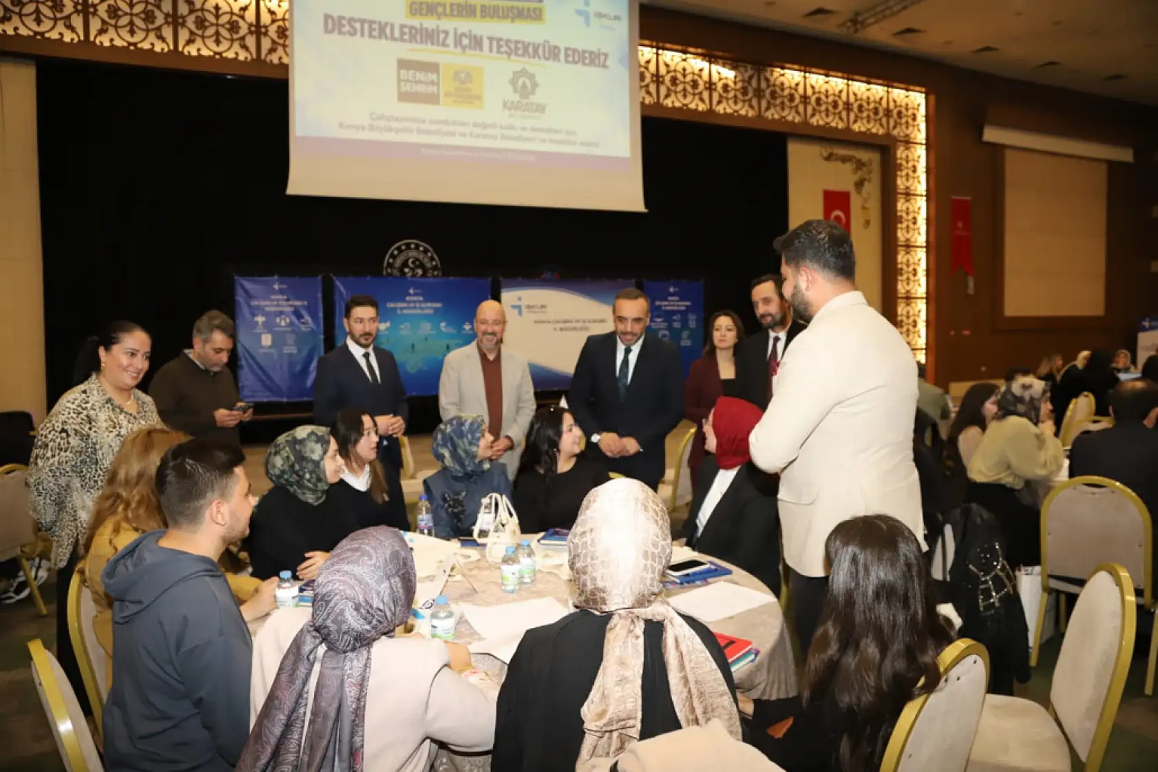 Konya'da gençlerin kariyer ve istihdam beklentileri masaya yatırıldı