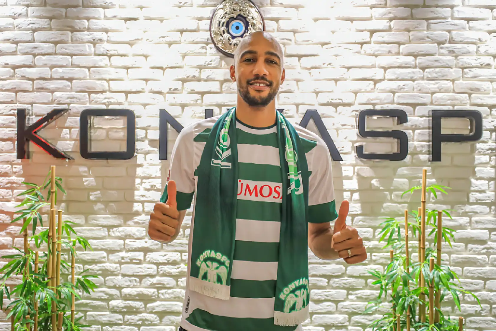 Konyaspor Steven Nzonzi'yi resmen açıkladı