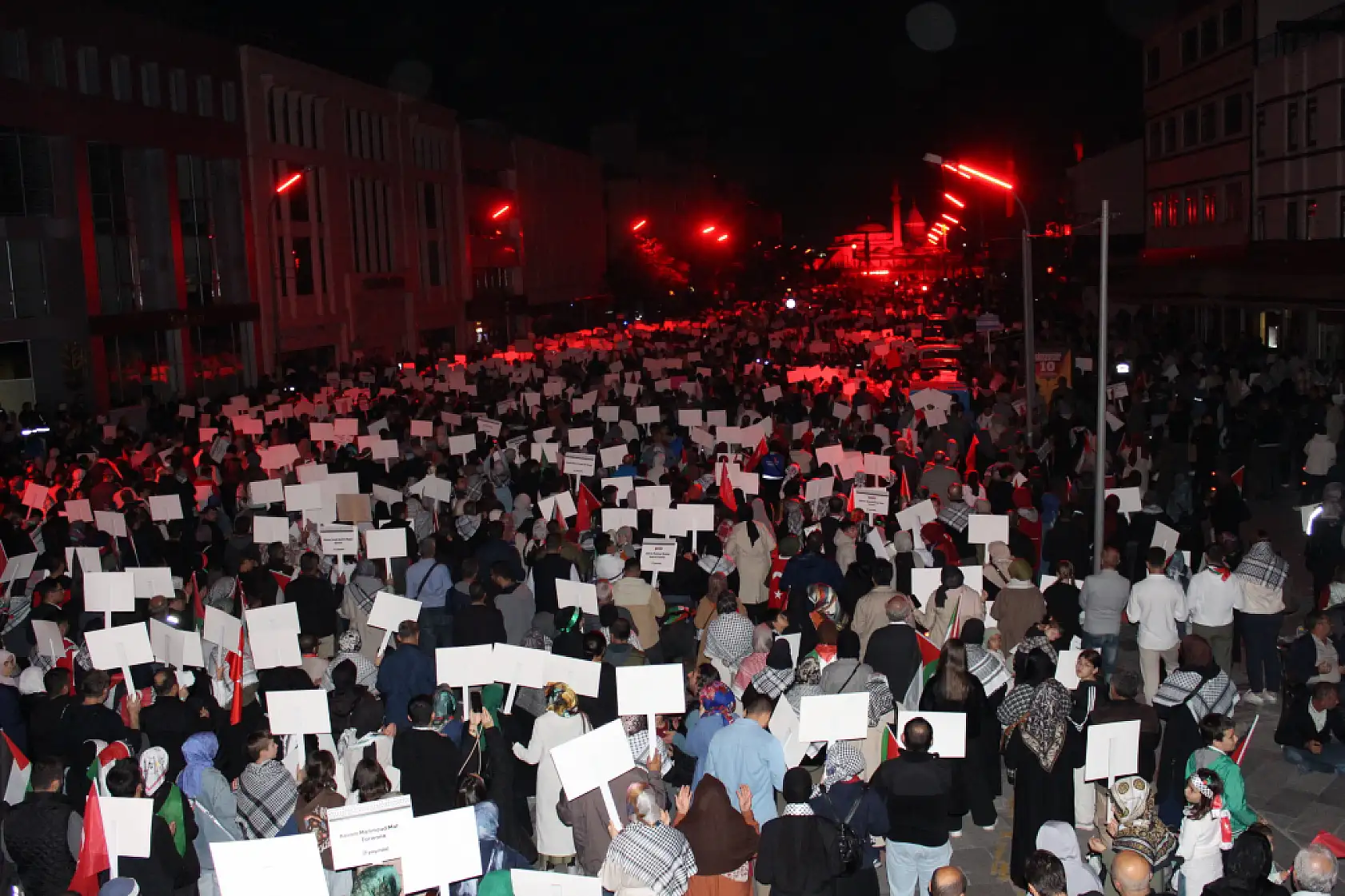 Konya' Gazze için yürüdü: İşte mahşeri kalabalıktan kareler!