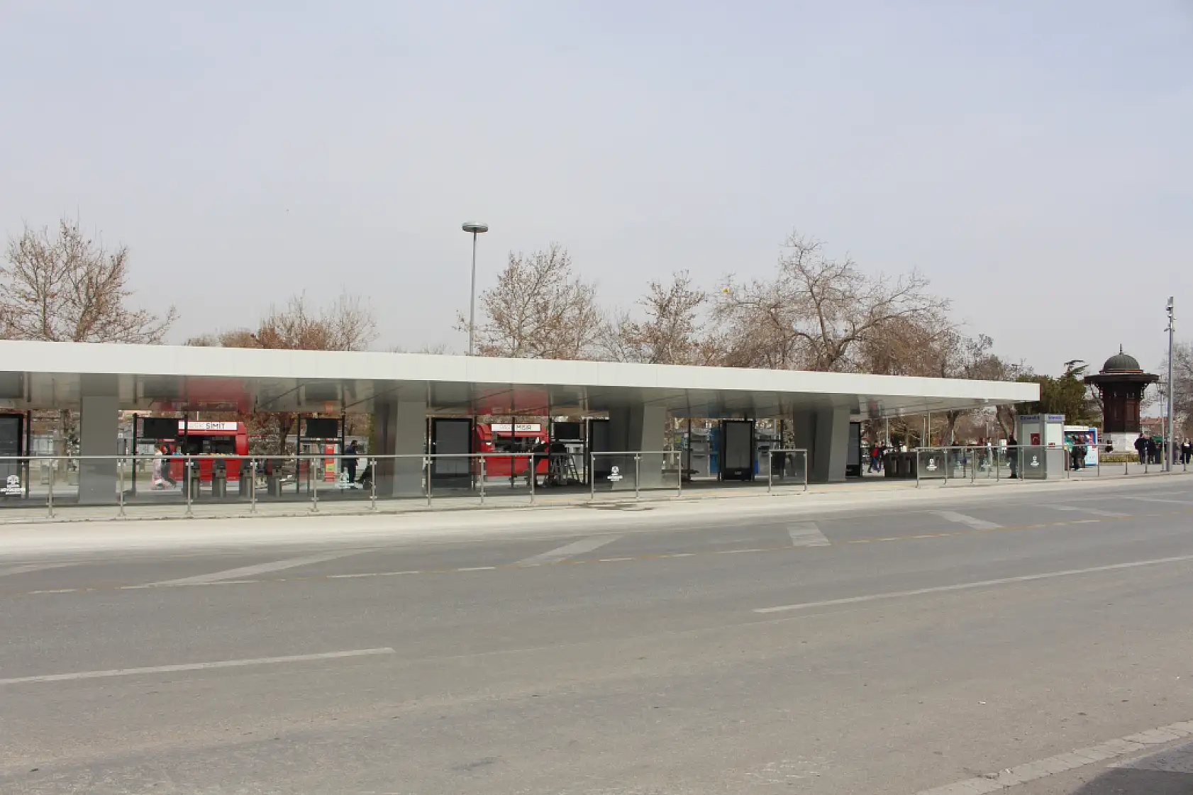 Konya'da yenilenen o otobüs durağının son hali görenleri şaşırttı