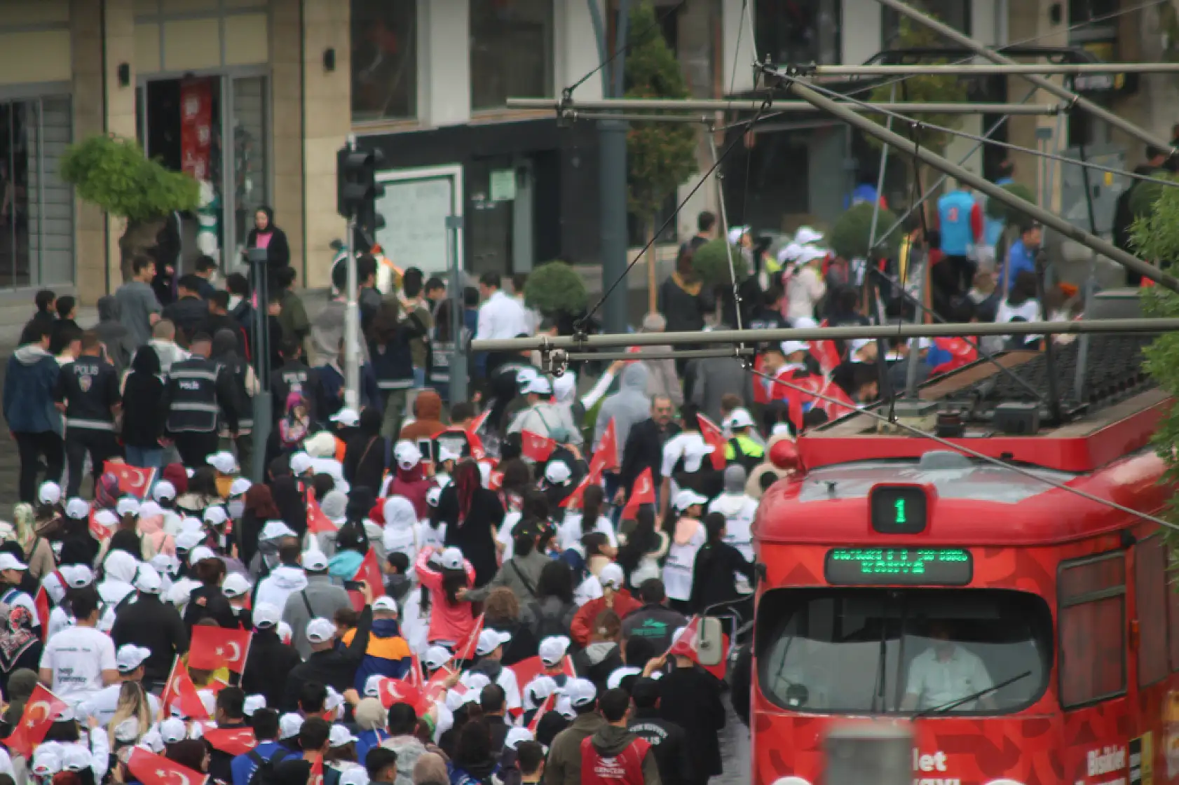 Konya'da 19 Mayıs yürüyüşü