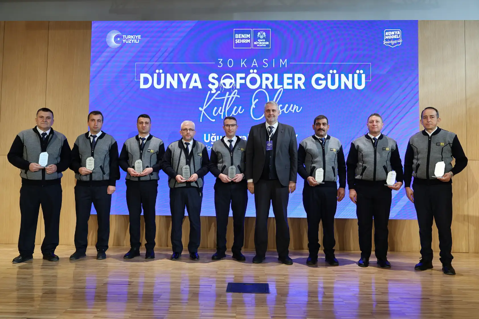 Konya'da günde 500 bin kişiyi taşıyan 'Gizli Kahramanlar' unutulmadı