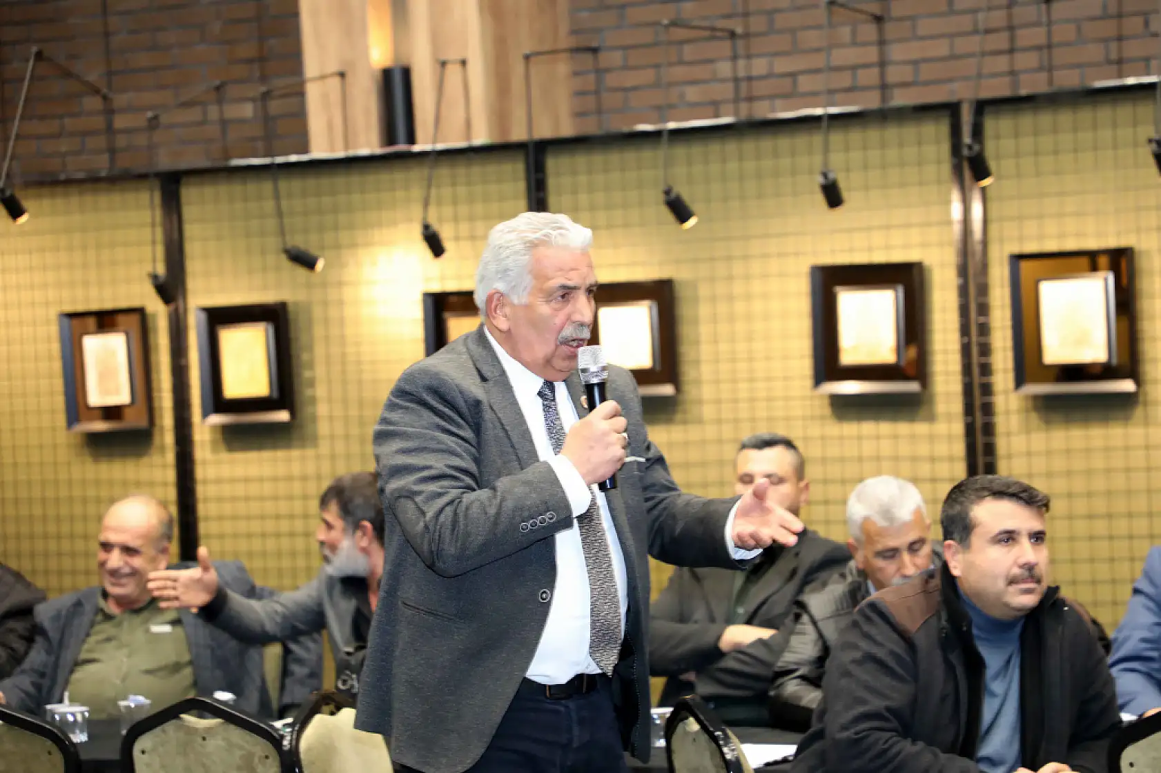 Karatay'da 63 mahalle tek masada: Hedef daha güçlü bir Konya