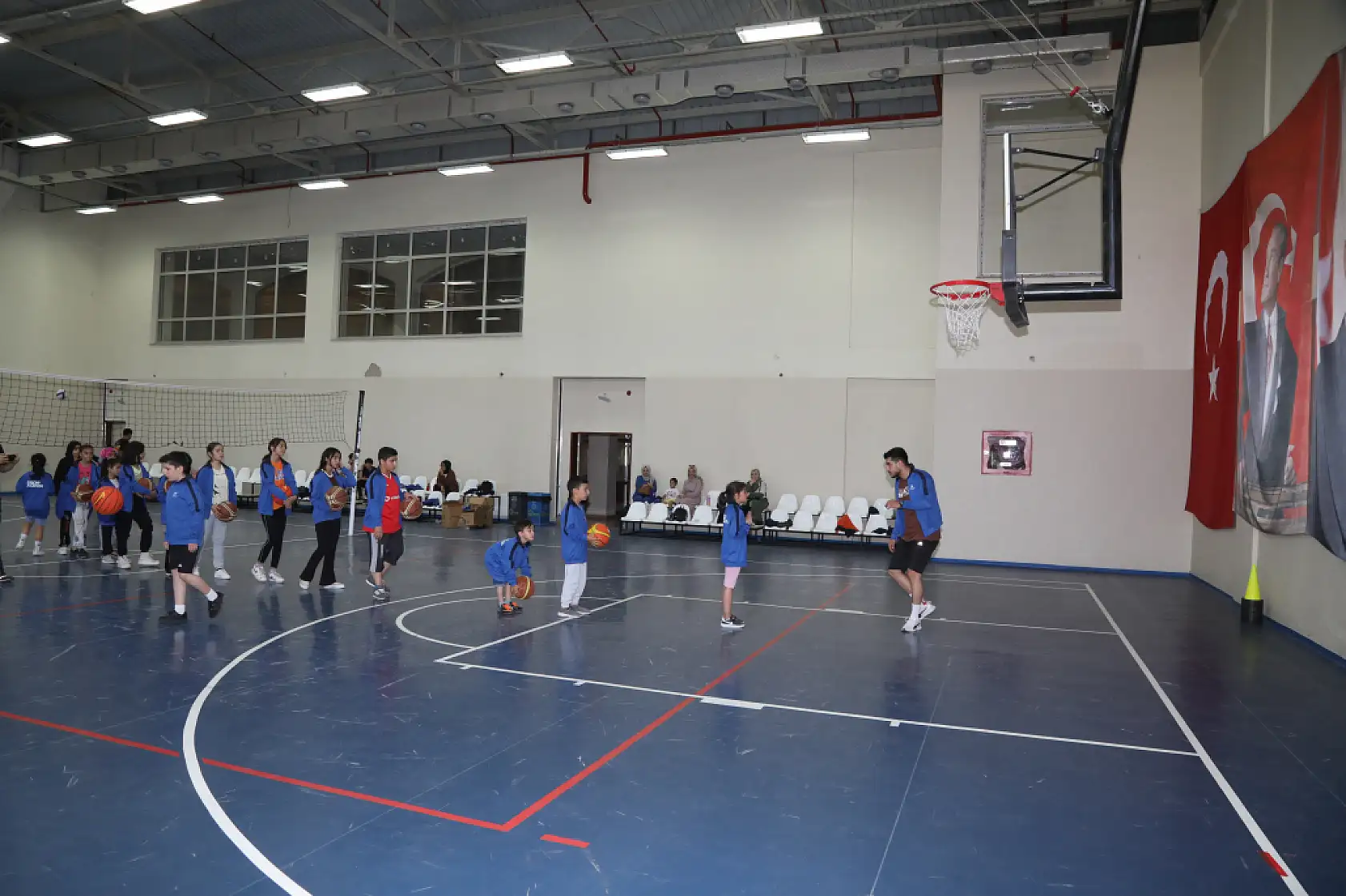 Başkan Altay: 28 ilçede yaz spor okullarına katılan öğrencilerimize başarılar diliyorum