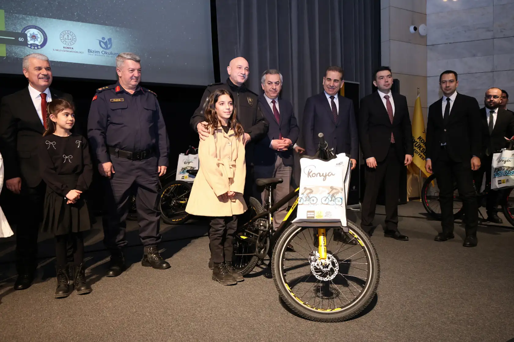 Trafikte saygı sanatla anlatıldı: Konya'da nezaket projesi ödüllendirildi