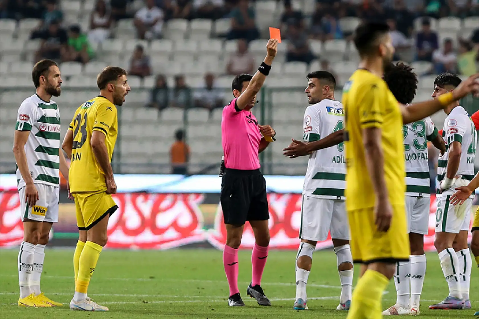 Başakşehir – Konyaspor Karşılaşmasının Muhtemel 11'lerinde kimler var, sakat ve cezalı oyuncular kimler? işte Başakşehir – Konyaspor Karşılaşmasının analizi