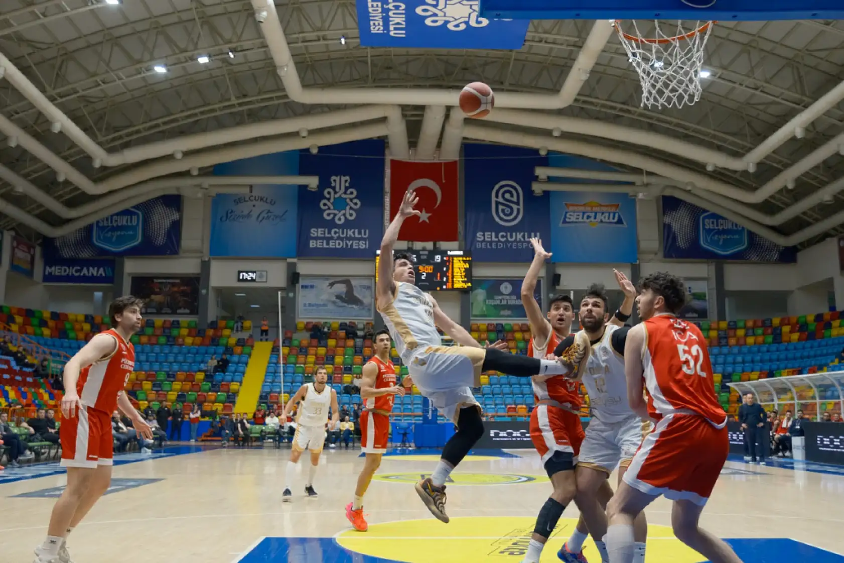 Konya'dan Fenerbahçe'ye bir galibiyet daha gelecek mi? Gözler play-off mücadelesinde