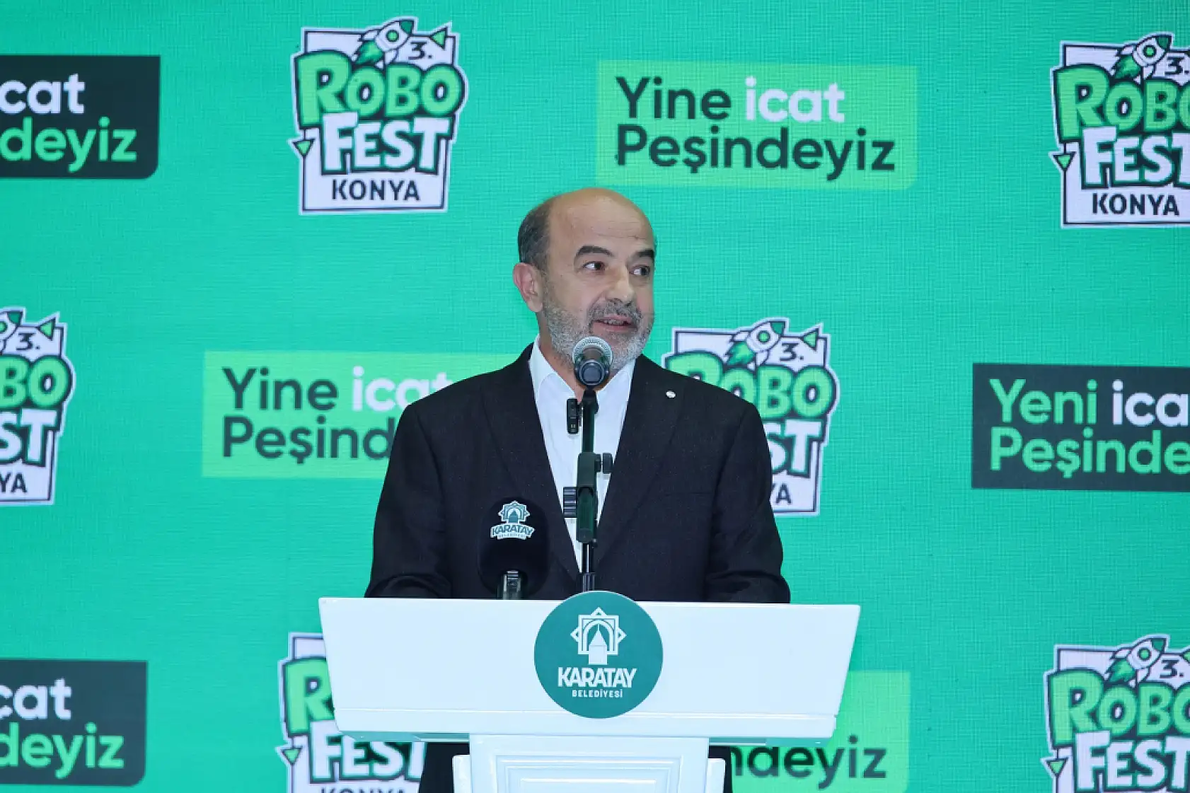 Konya'da teknoloji şöleni: 917 robot kıyasıya yarışıyor