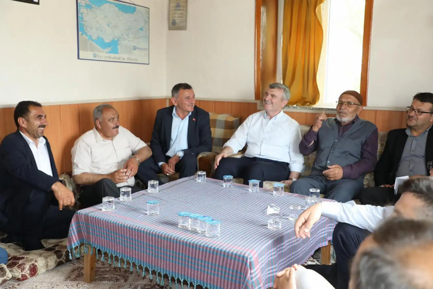 Akyürek, Karapınar'da vatandaşlarla buluştu