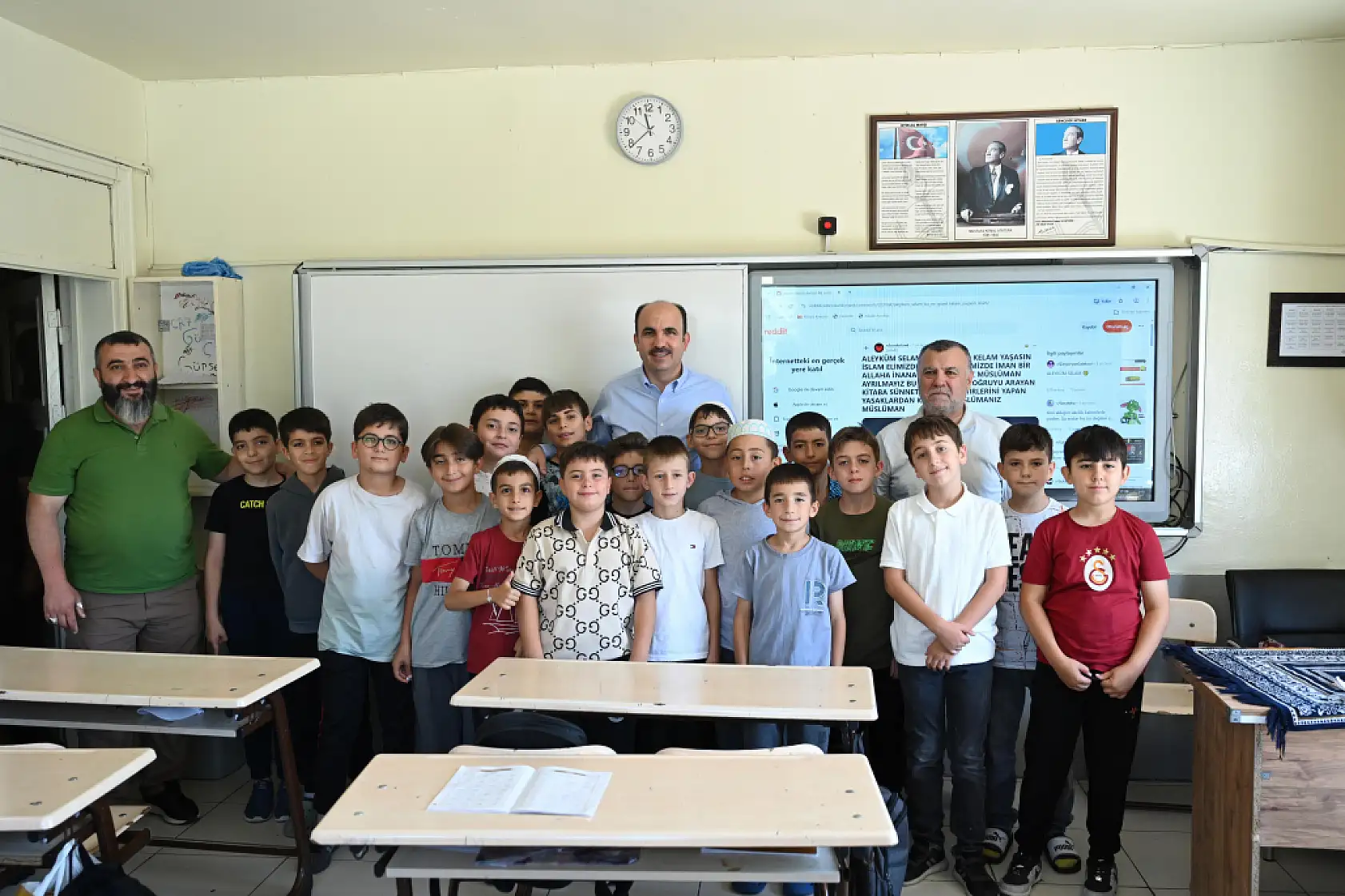 Konya'da manevi eğitim buluşması! Başkan Altay hafız adaylarıyla bir araya geldi