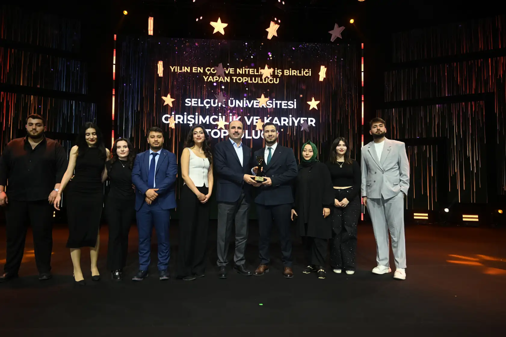 Konya'da gençliğin gecesi: 128 topluluk sahneye çıktı, ödüller sahiplerini buldu