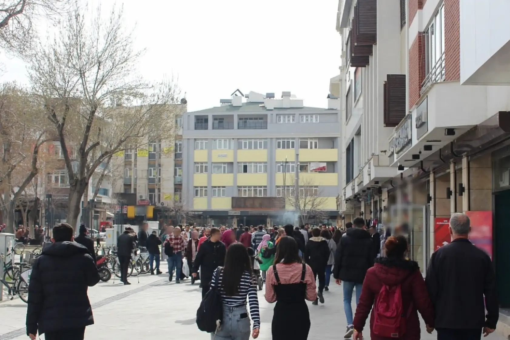 Konyalılar, Alaaddin Tepesi'nde baharın tadını çıkarıyor