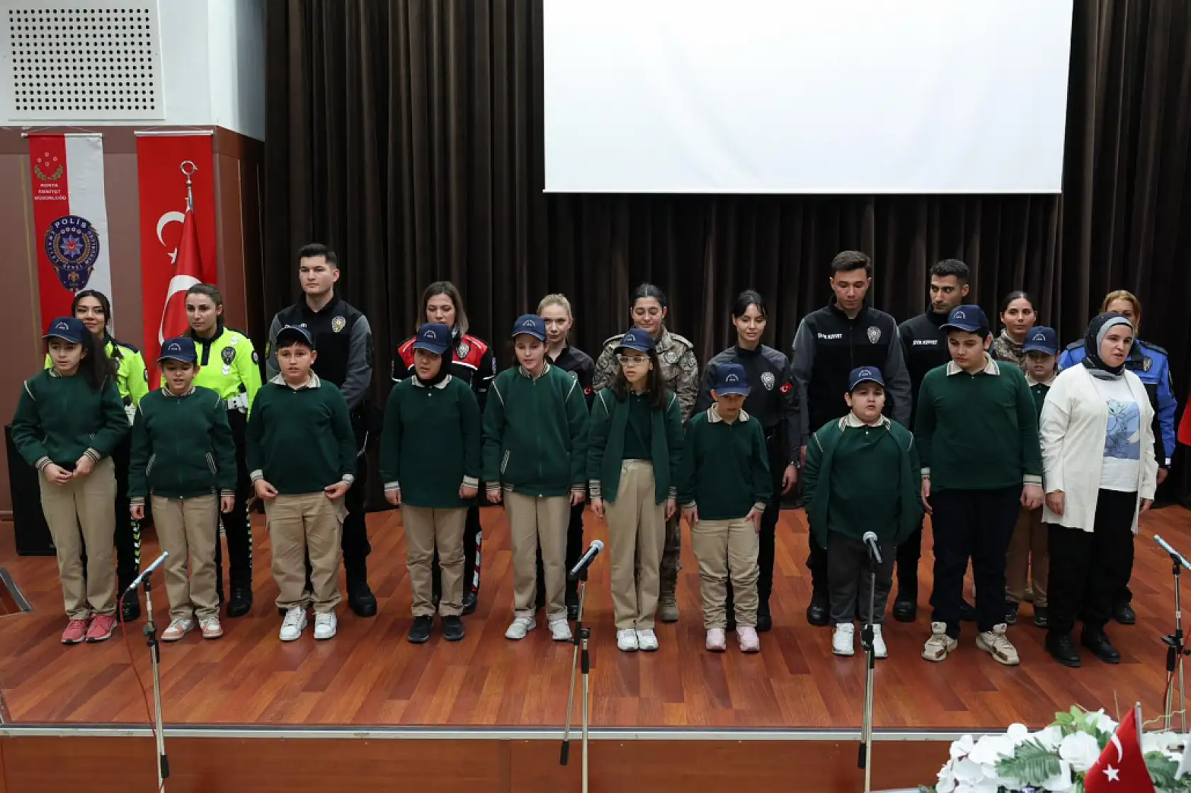 Konya'da bu kez hedef başka! Polis tam 20 bin 377 kişinin hayatına dokundu