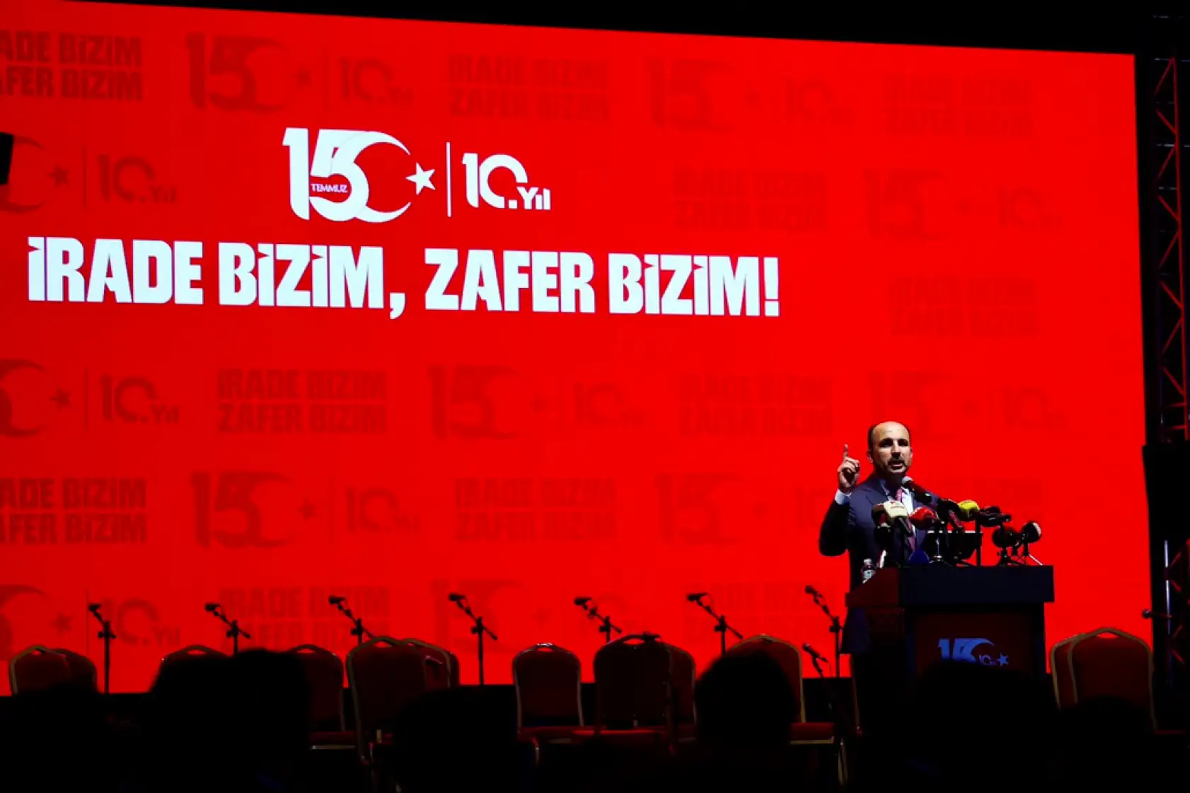 Tanklara göğüs, mermilere siper olanların destanı: Konya şehitlerini unutmadı