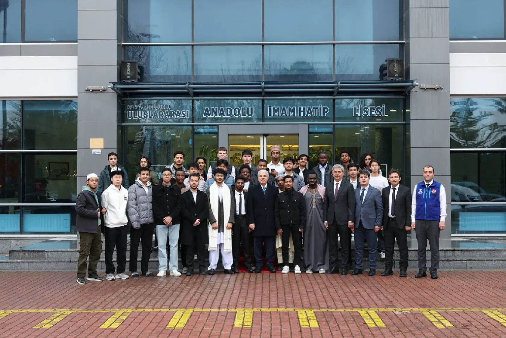 Konya'da Ramazan sofrasında 58 ülkeden kardeşlik buluşması