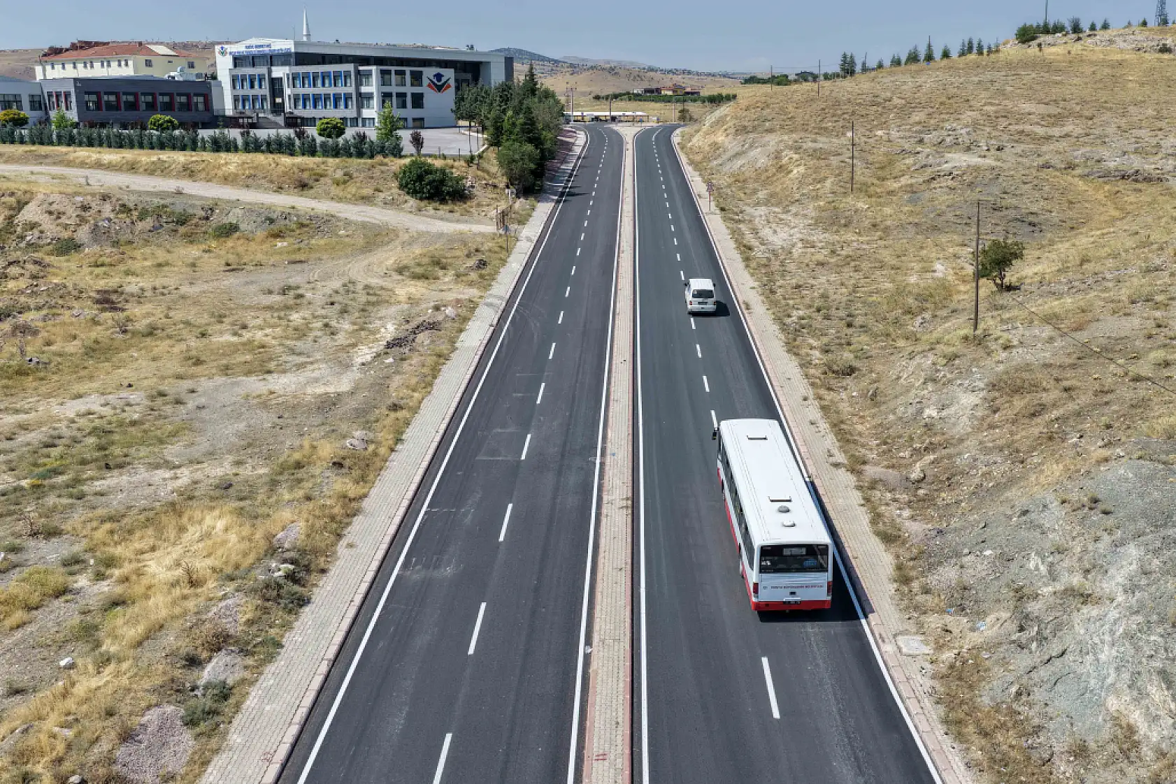 Sürücülerin ulaşım çilesi sona erdi: Konya'da kritik bağlantı yolu hizmete açıldı