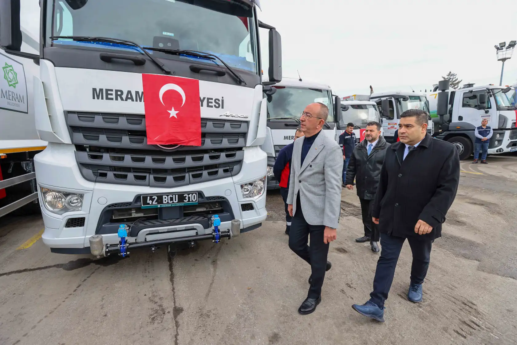 Konya Meram Belediyesi araç filosunu 13 yeni araçla güçlendirdi
