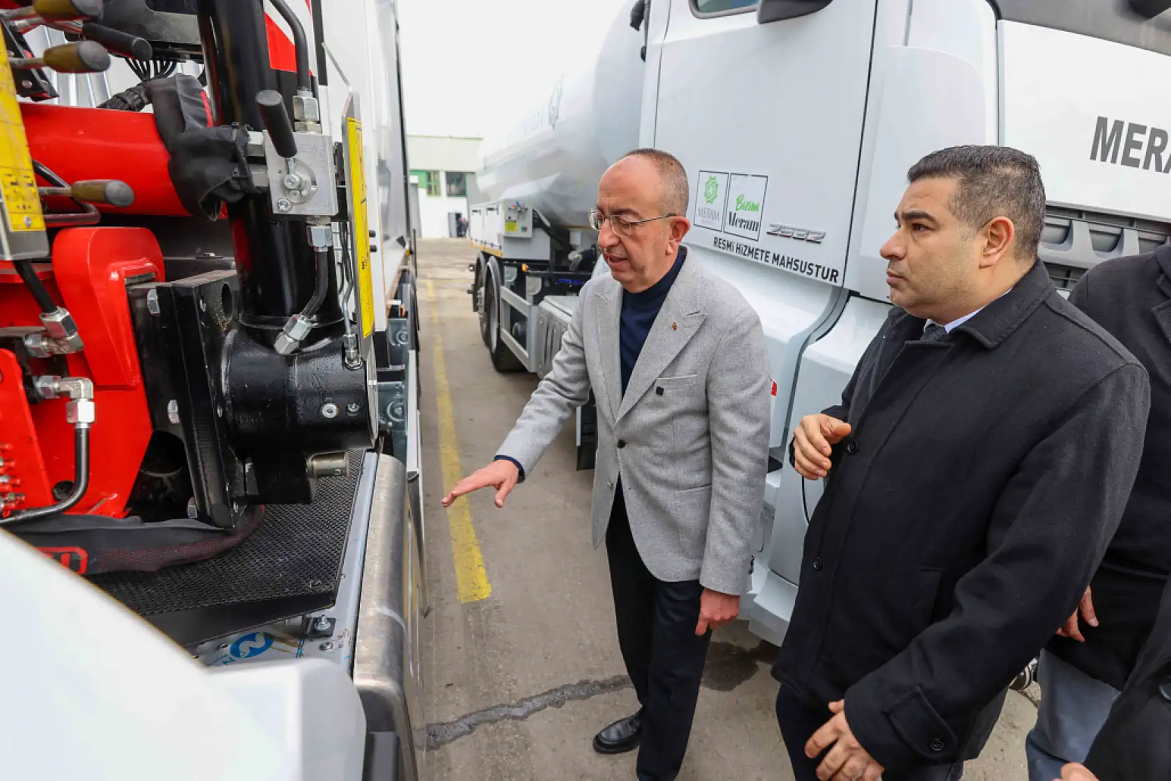 Konya Meram Belediyesi araç filosunu 13 yeni araçla güçlendirdi