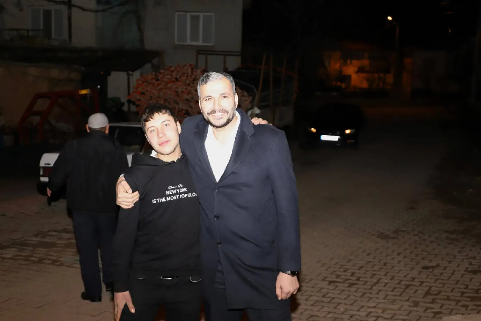 Konya'nın ilçe başkanı Ramazan'da büyüklerini unutmadı: Büyüklerinin gönlüne dokundu